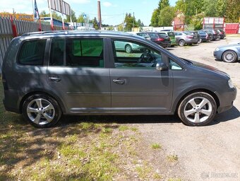 Volkswagen Touran - 7