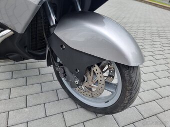 Aprilia Atlantic 500 - 7