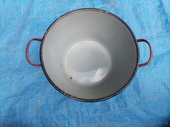 Smaltovaný červenohnědý hrnec, průměr 20 cm - 7