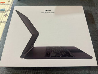 iPad Pro 12.9" (4. gen, 256 GB, Wi-Fi) + Magic Keyboard - 7