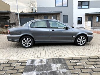 Jaguar X-Type 2.0 TD, 96 kW, r. 10/2005, kůže, ALU, nová STK - 7