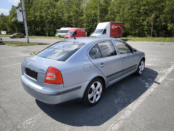 OCTAVIA II 2006 - 7