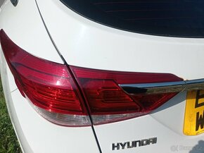 Hyundai i40 1.7 CRDi kombi rok 2017 Náhradní díly - 7