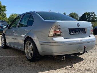 VW BORA 1.6 16V PACIFIC PROJEKT RV 2004 - 7