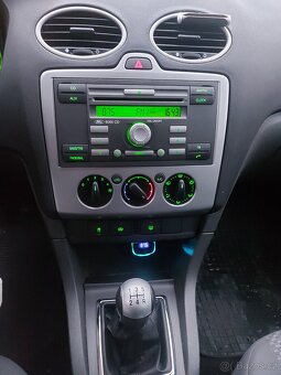 Ford focus 1.6i (74kW) - 7