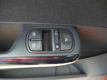 Opel Corsa 1.2i , 63 kW benzín, 2013 - 7