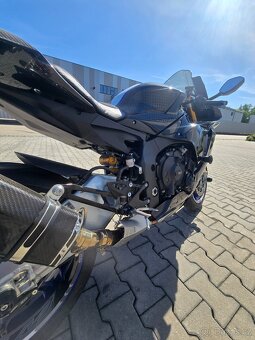 Yamaha R1M - 7