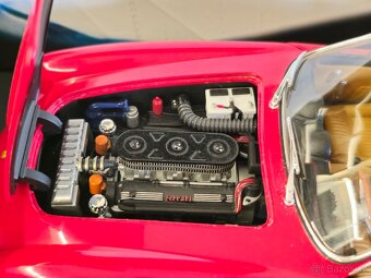 Ferrari 250 GT 1:18 HotWheels ELITE - 7