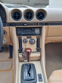 Mercedes 350 SLC - 7