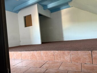 bývalá součást hradu - dům - 7