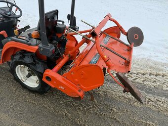 JAPONSKÝ MALOTRAKTOR KUBOTA KJ11 4X4 - 7