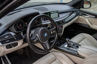 BMW X5 xDrive30d 190kW M-Packet - 7