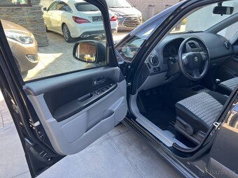 Suzuki SX4 1.6 i 88KW 4x4 Digi.klima,Vyhř.sedadla 2x kola - 7