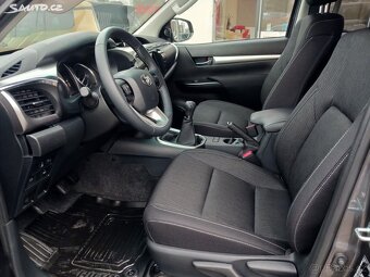 Toyota Hilux, 2.4 D - 7