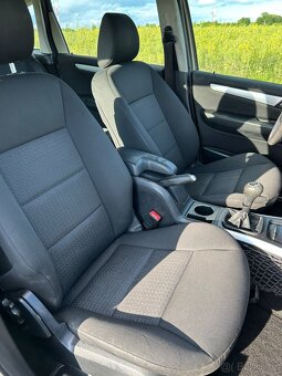 Mercedes Benz B150 - 7