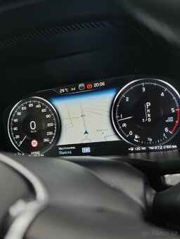 Volvo V60 MOMENTUM 2.0 D4 AWD - 7