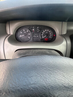 Prodám Renault Trafic - 7