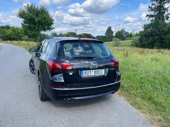 Opel Astra J Bi-turbo - 7