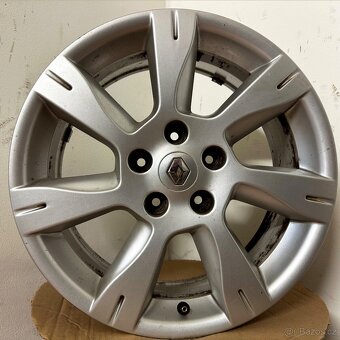 RENAULT SCÉNIC 5x114,3 R17 ET49 (7.0Jx17) 66,1mm - 7