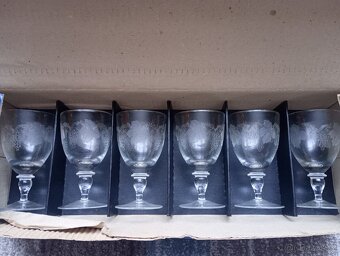 Keramika, sklo a jiné dekorace - 7