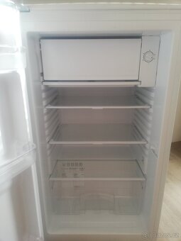 Chladnička/lednička s mrazákem CANDY, zánovní, udržováná, - 7