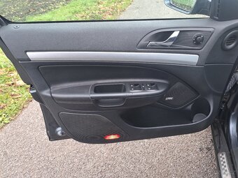 Škoda Octavia 2 RS Facelift, 2.0 TDI, 125 kW, CEGA, navi - 7