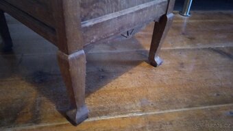 Starožitný noční stolek - 7