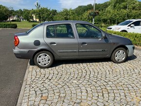 RENAULT THALIA 2002 1.4 - 7