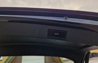 Škoda Octavia Combi 2,0TDI Sport DSG 110kW ACC KESSY 2020 - 7