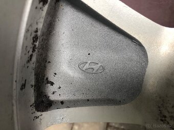 Orig.sada ALU kol Hyundai Tuscon, ix35, Kia Sportage,5x114,3 - 7