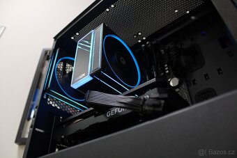 RTX 4060 / Ryzen 5 5600 / 32 GB - 7