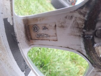 Prodám alu kola originál VW , 6JX 16, ..ET 48 - 7