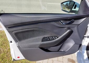 Škoda Kamiq 1,0 TSI STYLE ZÁRUKA benzín manuál 81 kw - 7