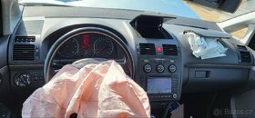 Prodám dily z Vw Touran 1.9 TDI 77 kw motor BKC / GQN - 7