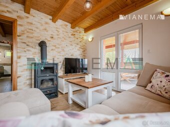 POUZE U NÁSWellness chata-soupisným číslem na hranici ČR/SR - 7