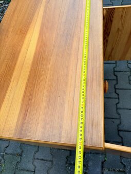 Dřevěná komoda s šuplíky - 7