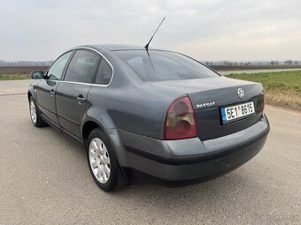 Volkswagen Passat 1.9 TDI 96Kw - 7