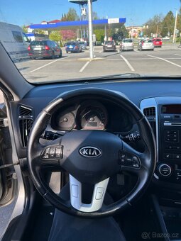 Kia Ceed - 7