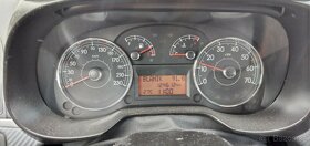 Fiat Grande Punto Dinamic 1,4i 70 kw 2009 klima - 7