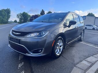 Chrysler Pacifica 3,6 RU Touring L 8 míst 2017 - 7