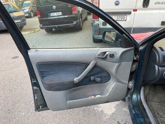 Škoda Octavia 1,6 55 kw 1997 předek facelift - 7