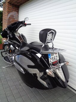 YAMAHA XV 1900 Midnight Star se štítem. 2011. - 7