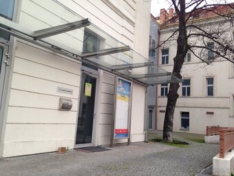 Spolupronájem reprezentativní kanceláře 30 m² v komplexu Kor - 7