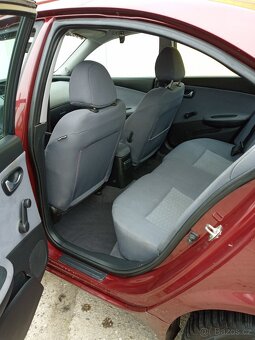 Nissan Primera - 7
