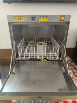Gastro myčka RM 40 - 7