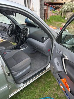 Toyota RAV4 2.0D-4D, 4x4, R.V. 2003. - 7