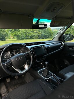 Toyota hilux 2022 - 7
