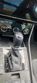 Škoda Superb 2.0 TDi Sportline.Rezervace 4,6 - 7