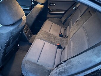 BMW E90 325D - 7
