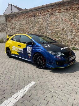 Honda Civic type-R fk2 - 7